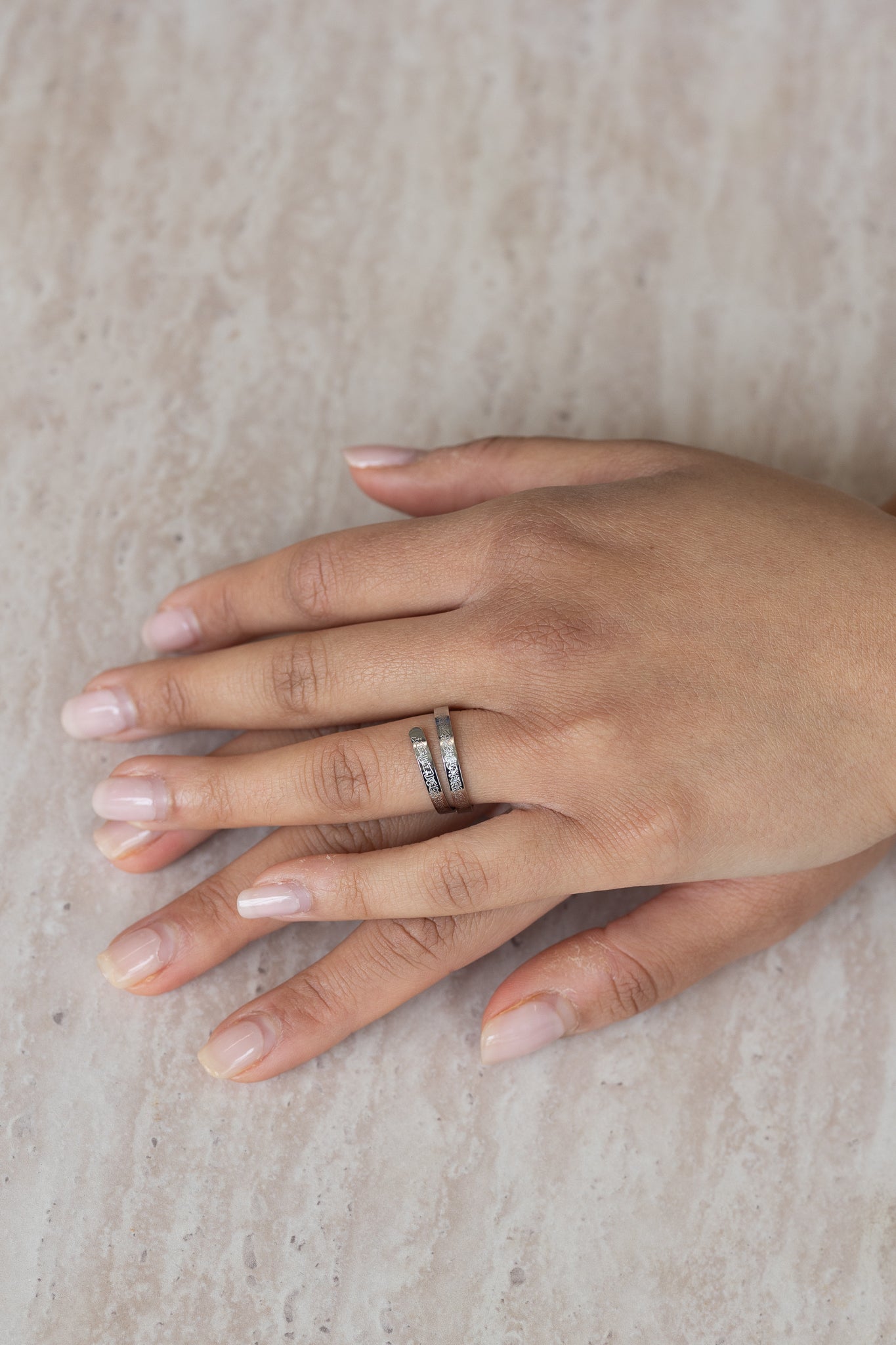 Laya double-band ring