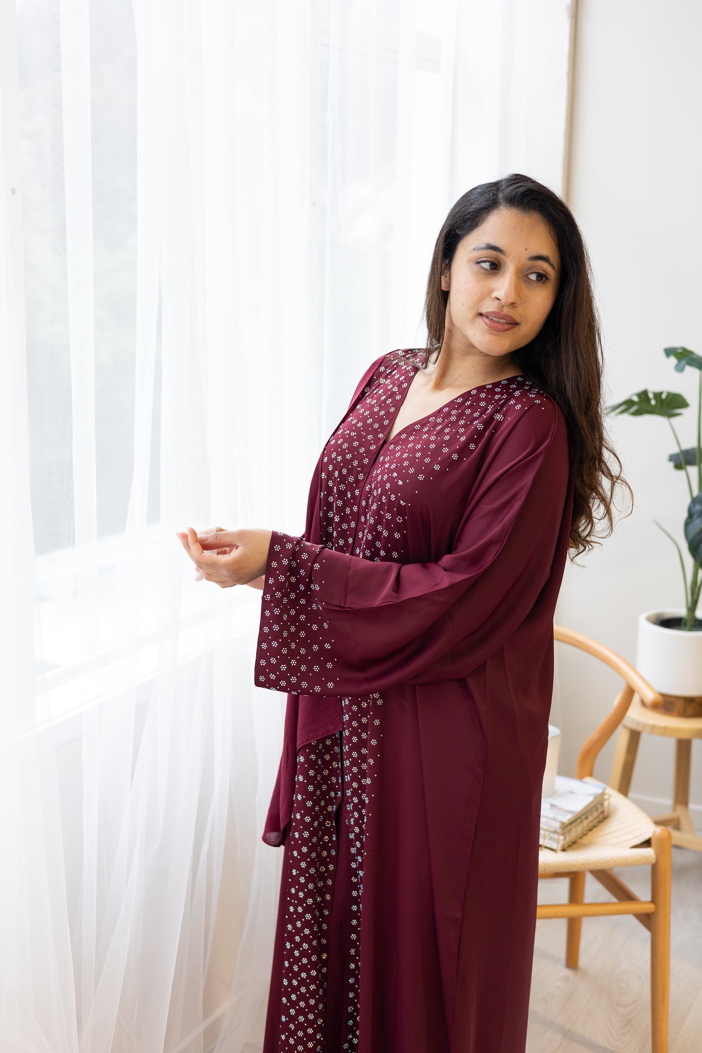 Jumanah Abaya - deep maroon