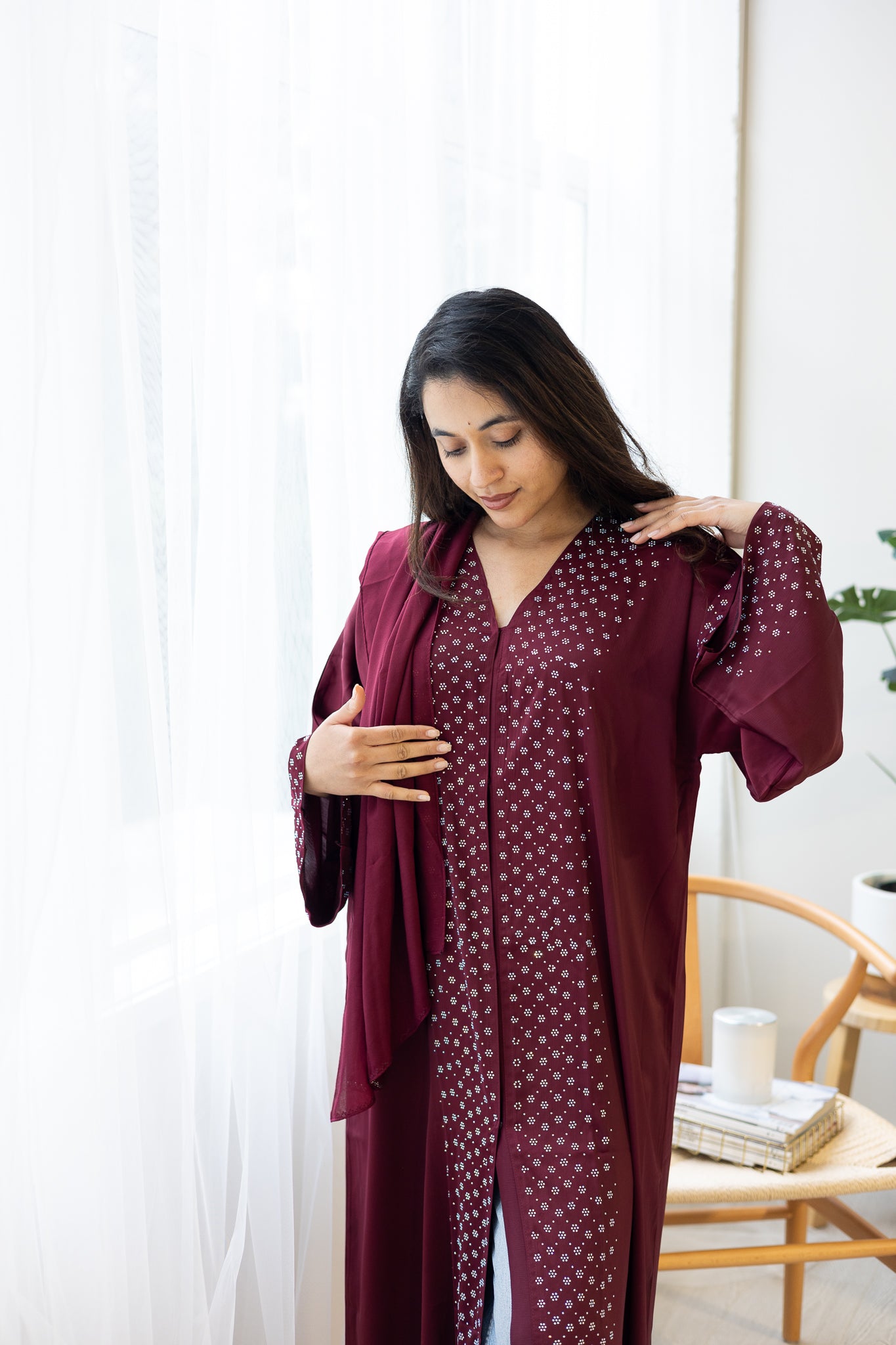 Jumanah Abaya - deep maroon