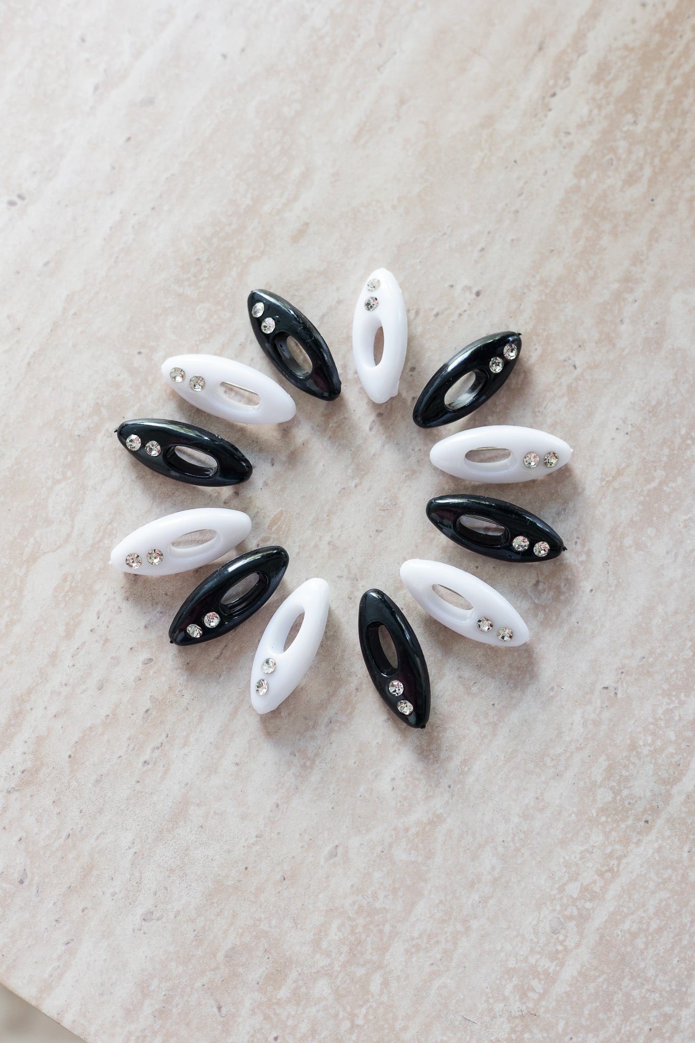 Crystal Oval Hijab Pins – Black & White Set (12-pack)